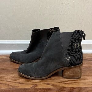 Gray Suede Ankle Boots with Patterned Heel